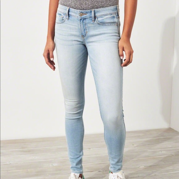 Holister Super Skinny Jeans - Picture 1 of 2
